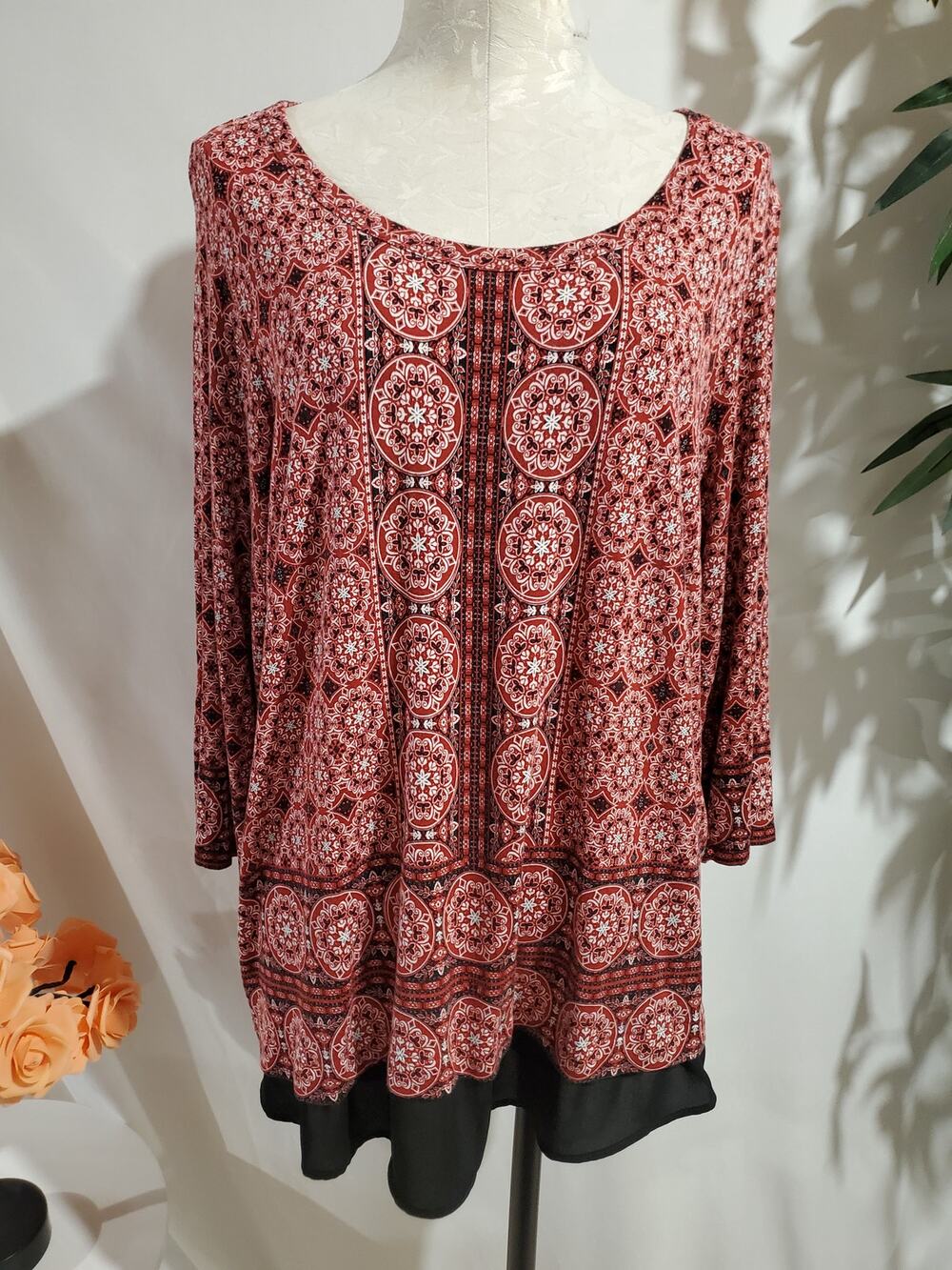 Rose + Olive Womens Geometric Boho 3/4 Sleeve Jersey Stretch Blouse Top Size 2X